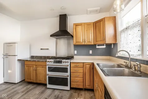 219 W Garden Street Fortville IN 46040
