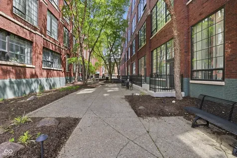 624 E Walnut Street Indianapolis IN 46204