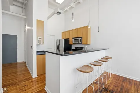 624 E Walnut Street Indianapolis IN 46204
