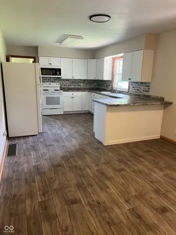 651 S Coal Creek Drive Hillsboro IN 47949