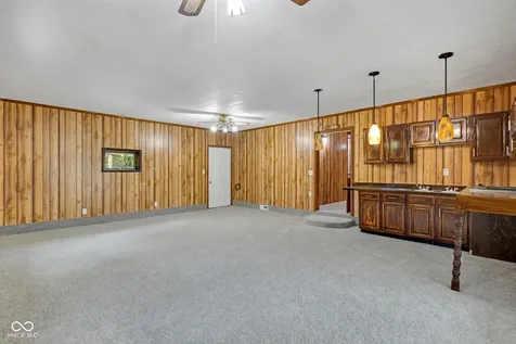 2525 E Jackson Street Muncie IN 47303