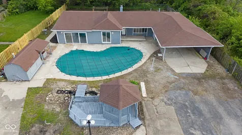 2525 E Jackson Street Muncie IN 47303