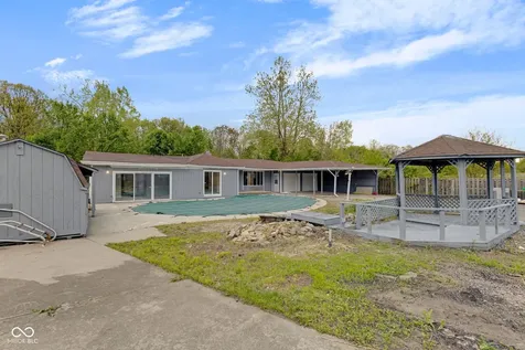 2525 E Jackson Street Muncie IN 47303
