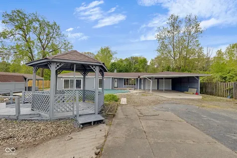 2525 E Jackson Street Muncie IN 47303