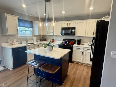 8063 Loveridge Drive Indianapolis IN 46268
