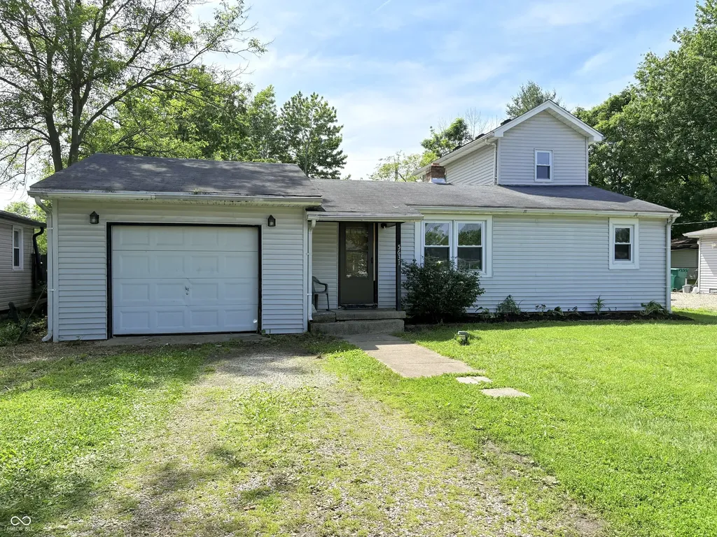 5631 N Clover West Drive Fairland IN 46126