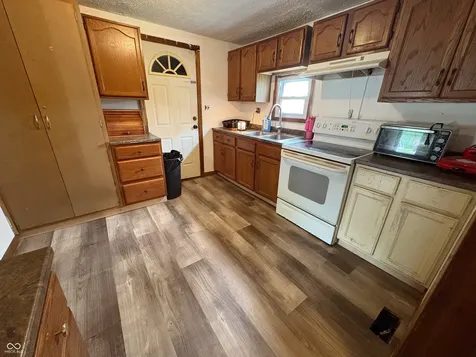 5631 N Clover West Drive Fairland IN 46126
