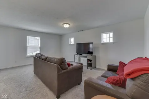 1824 Explorer Court Franklin IN 46131