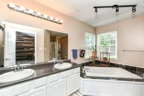 9422 Champton Drive Indianapolis IN 46256