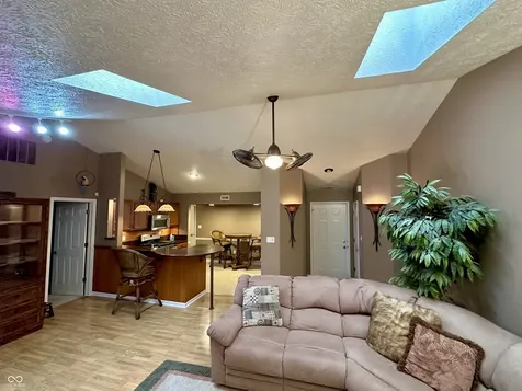 1117 Fontana Court Indianapolis IN 46229