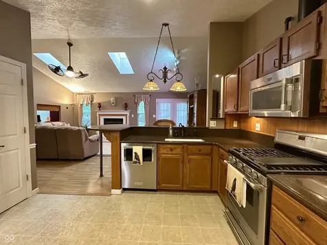 1117 Fontana Court Indianapolis IN 46229