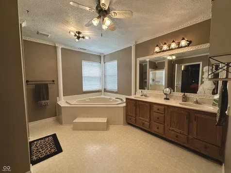 1117 Fontana Court Indianapolis IN 46229