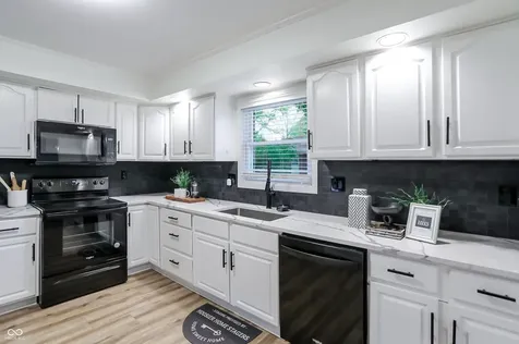512 Lexington Boulevard Carmel IN 46032