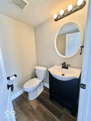 1240 Legacy Lane Indianapolis IN 46234