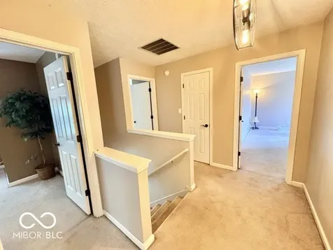 1240 Legacy Lane Indianapolis IN 46234