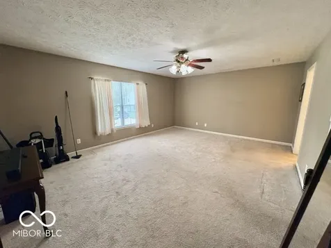 1240 Legacy Lane Indianapolis IN 46234