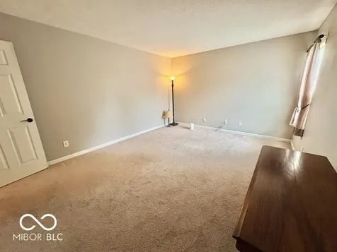 1240 Legacy Lane Indianapolis IN 46234