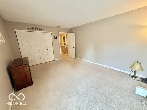 1240 Legacy Lane Indianapolis IN 46234