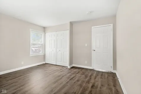 8128 Barry Road Indianapolis IN 46219