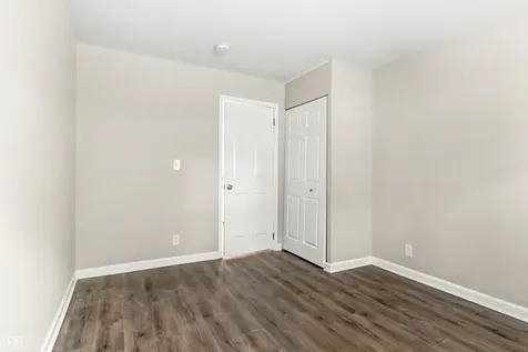 8128 Barry Road Indianapolis IN 46219