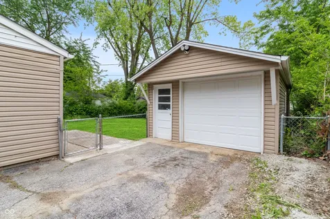 8128 Barry Road Indianapolis IN 46219