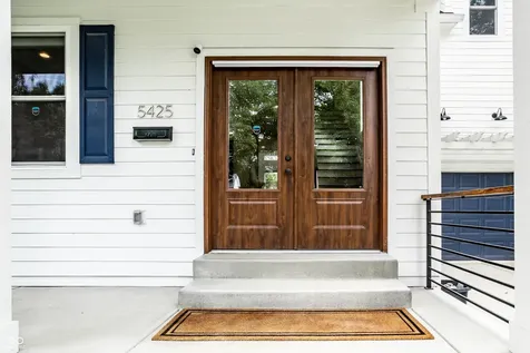 5425 N Capitol Avenue Indianapolis IN 46208