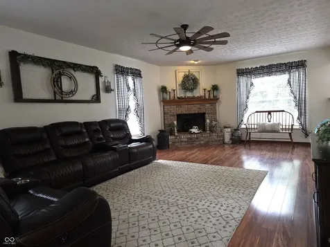 1518 Pippin Drive Greenfield IN 46140