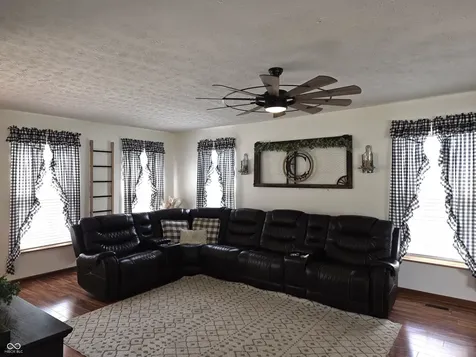 1518 Pippin Drive Greenfield IN 46140