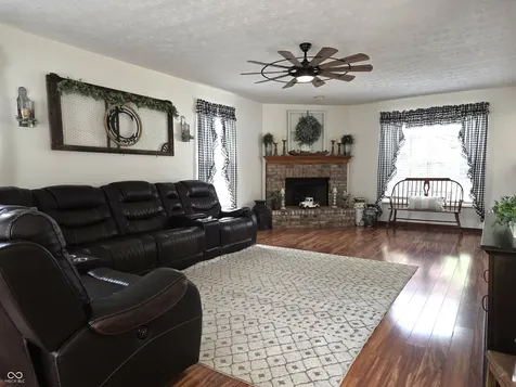 1518 Pippin Drive Greenfield IN 46140