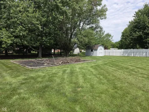 1518 Pippin Drive Greenfield IN 46140