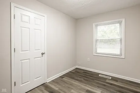 4018 Kalmar Drive Indianapolis IN 46222