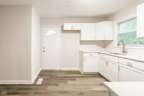 4018 Kalmar Drive Indianapolis IN 46222