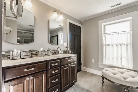 121 SE 1st Street SE Carmel IN 46032