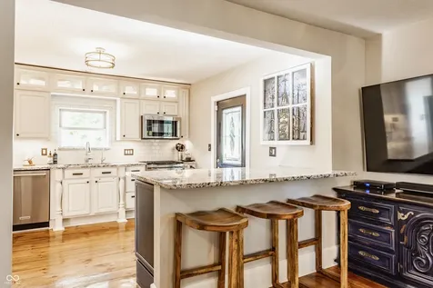 121 SE 1st Street SE Carmel IN 46032