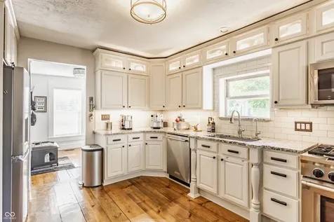 121 SE 1st Street SE Carmel IN 46032
