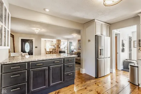 121 SE 1st Street SE Carmel IN 46032