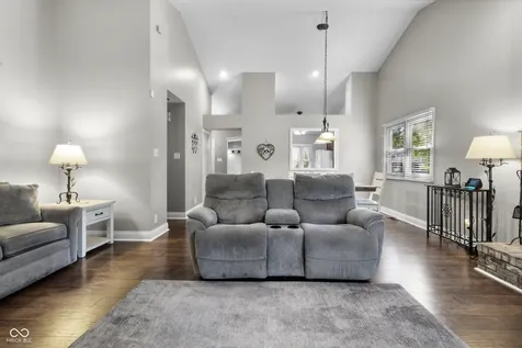 1129 Wheatfield Court Carmel IN 46032