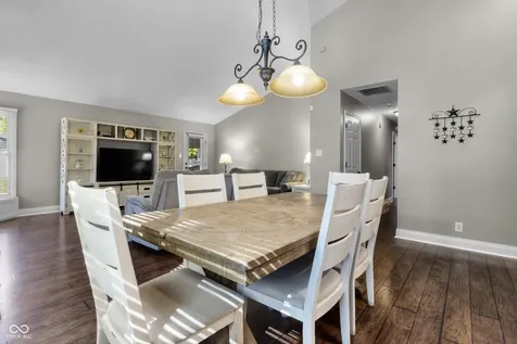 1129 Wheatfield Court Carmel IN 46032