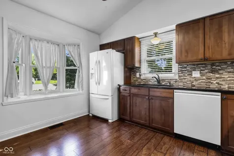 1129 Wheatfield Court Carmel IN 46032
