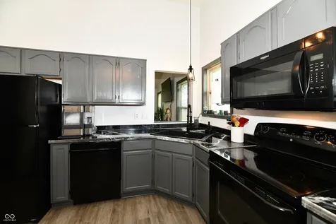 7055 Lesta Court Indianapolis IN 46217