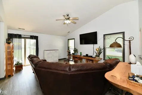 7055 Lesta Court Indianapolis IN 46217