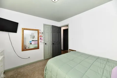 7055 Lesta Court Indianapolis IN 46217