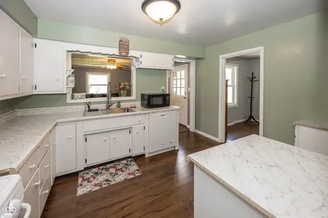1908 Lora Street Anderson IN 46013