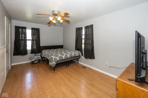 1908 Lora Street Anderson IN 46013