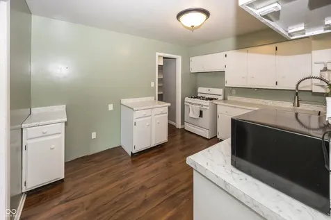1908 Lora Street Anderson IN 46013