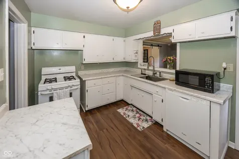 1908 Lora Street Anderson IN 46013