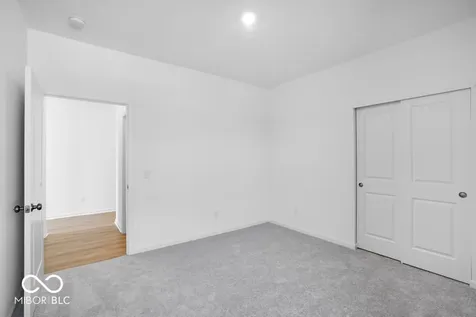 11131 Dressage Way Indianapolis IN 46239