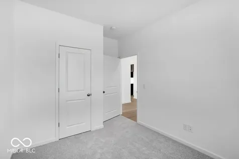 11131 Dressage Way Indianapolis IN 46239