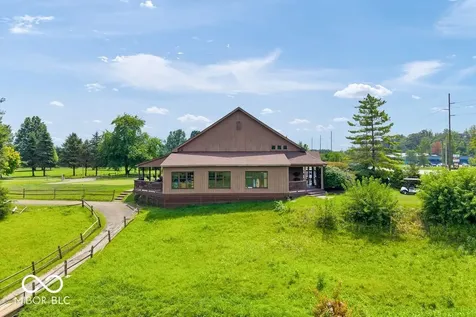 11131 Dressage Way Indianapolis IN 46239