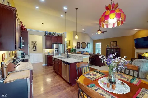6166 Royal Alley Place Indianapolis IN 46237